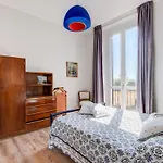 Daire Luminosa Vittoria By Interhome